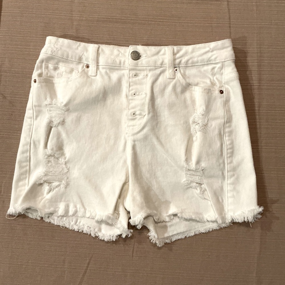 Time and Tru Women's white Distressed Jean Shorts